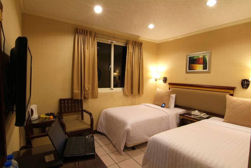 Puti Commercial Hotel Longtan Dış mekan fotoğraf
