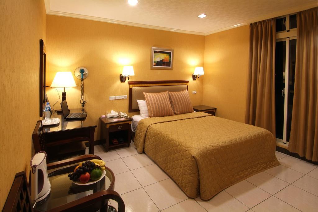 Puti Commercial Hotel Longtan Dış mekan fotoğraf